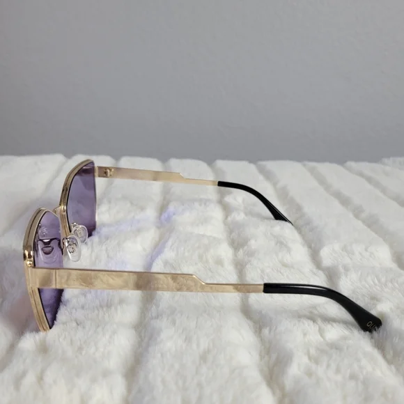 QUAY // ltd ed retro-mod cateyes mirrored purple pink fade  display picture 3